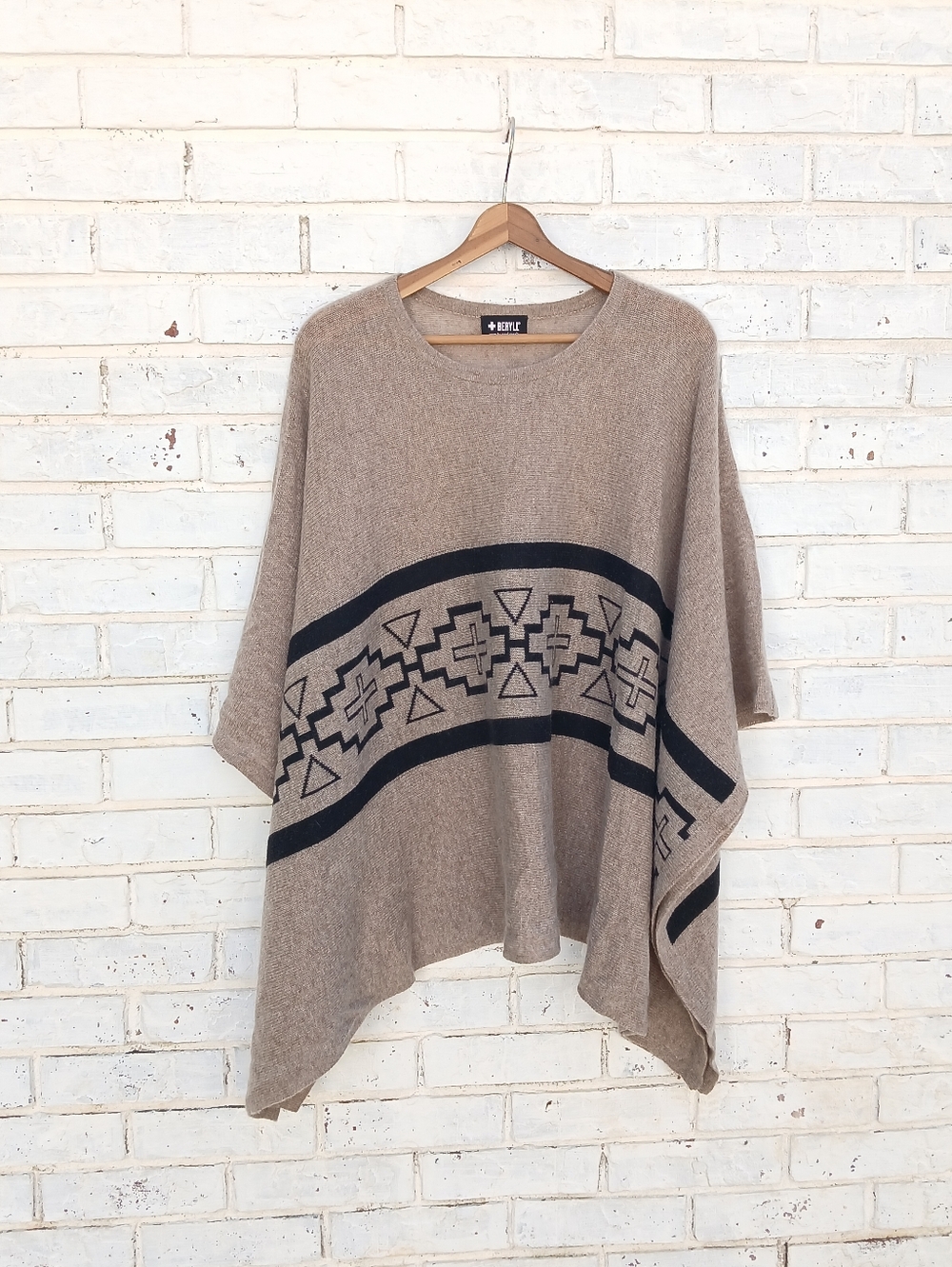 Beryll Cashmere Poncho Sweater Pullover Aztec